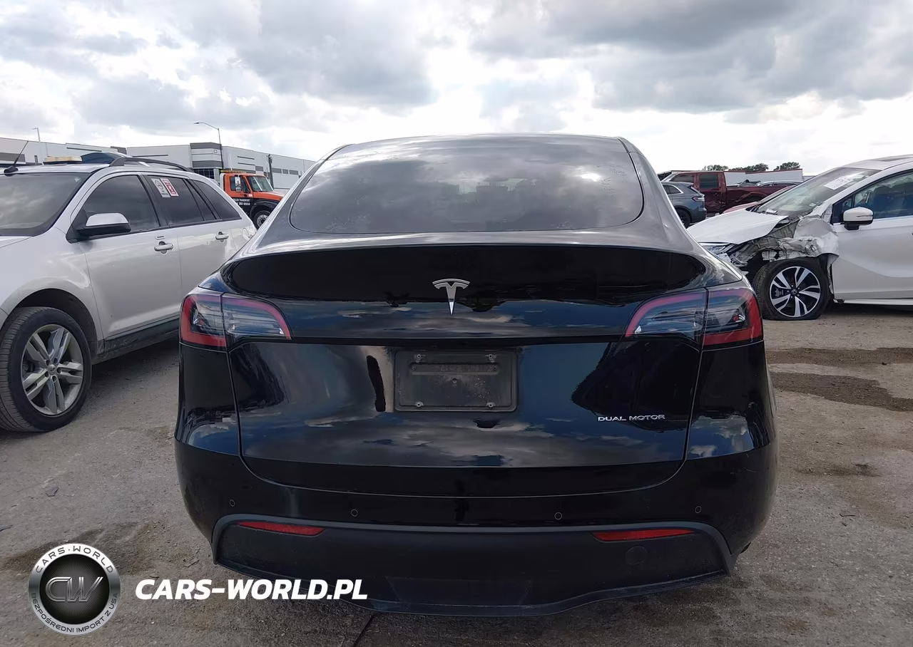2022 Tesla Model Y Long Range Dual Motor All-Wheel Drive VIN:7SAYGAEE8NF365837 - 15