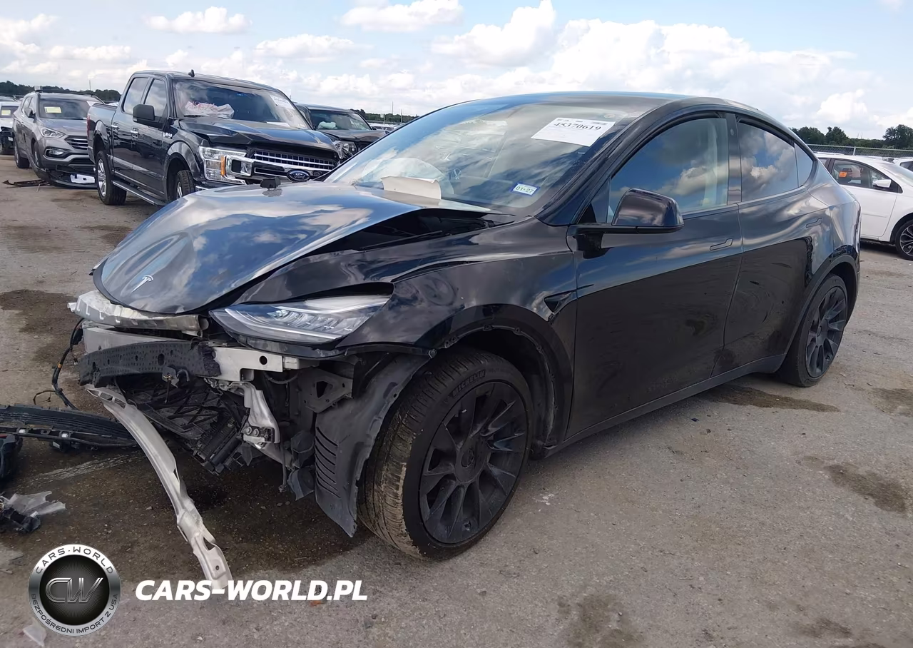 2022 Tesla Model Y Long Range Dual Motor All-Wheel Drive VIN:7SAYGAEE8NF365837 - 2