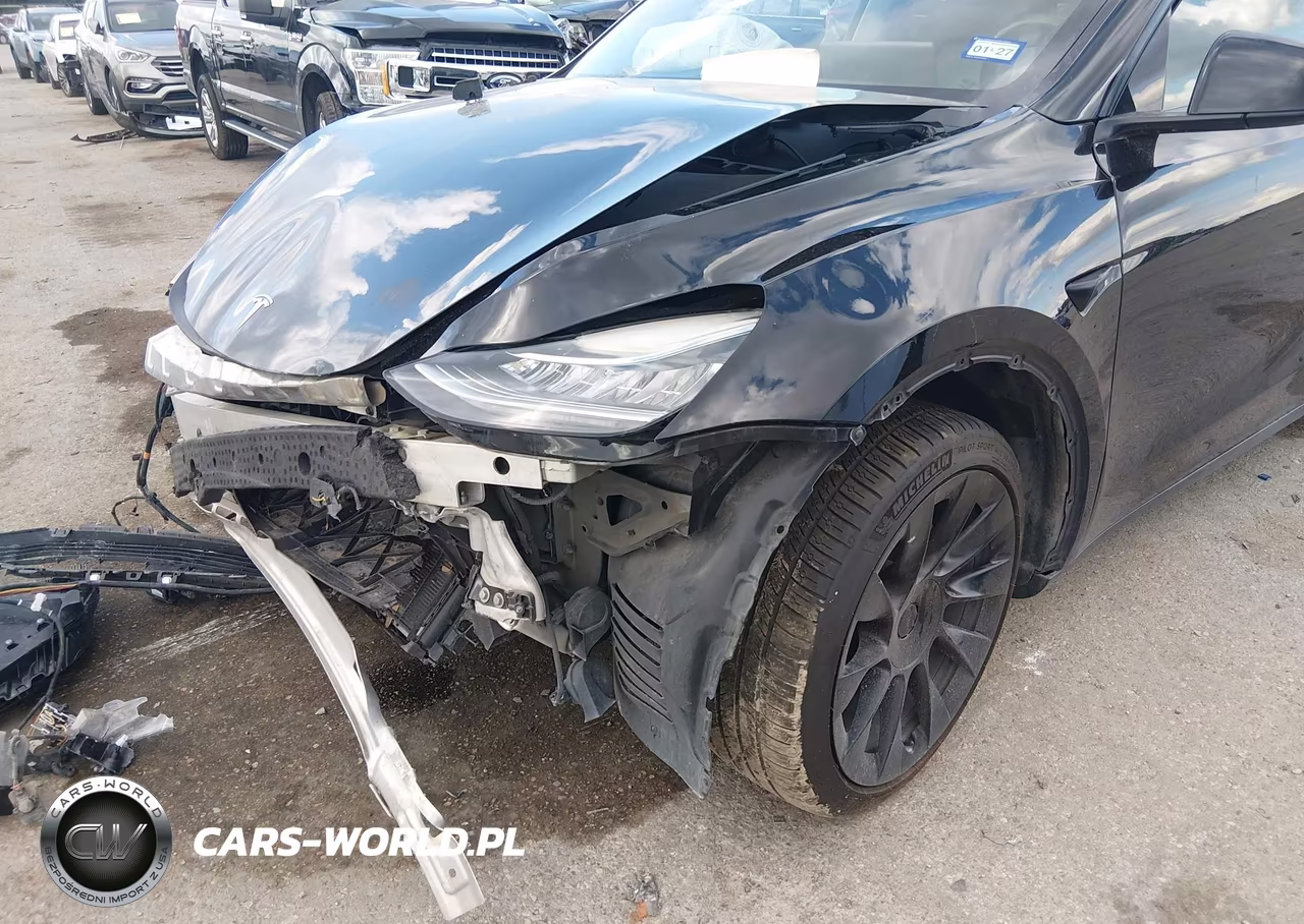 2022 Tesla Model Y Long Range Dual Motor All-Wheel Drive VIN:7SAYGAEE8NF365837 - 6