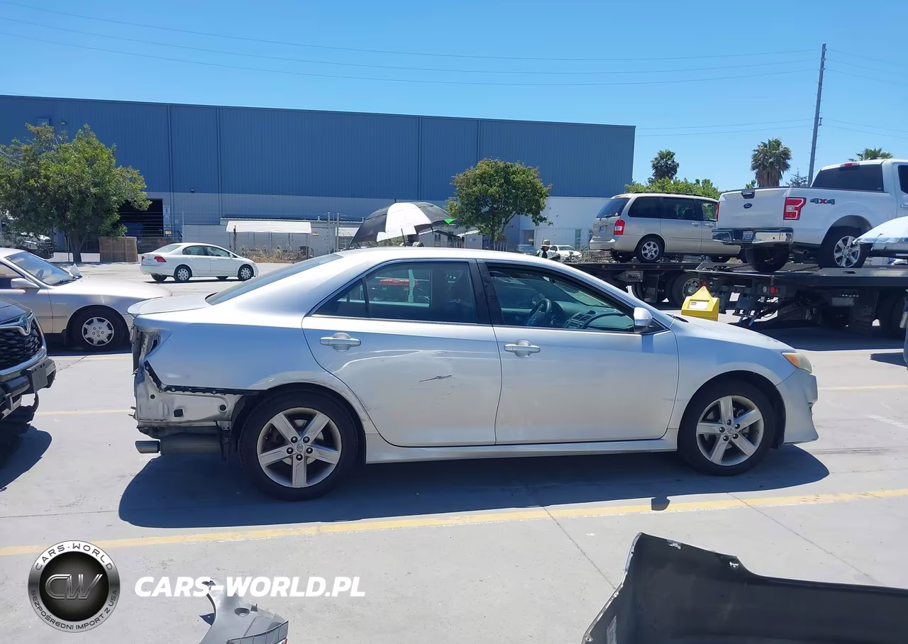 2014 Toyota Camry Se VIN:4T1BF1FK0EU376490 - 14