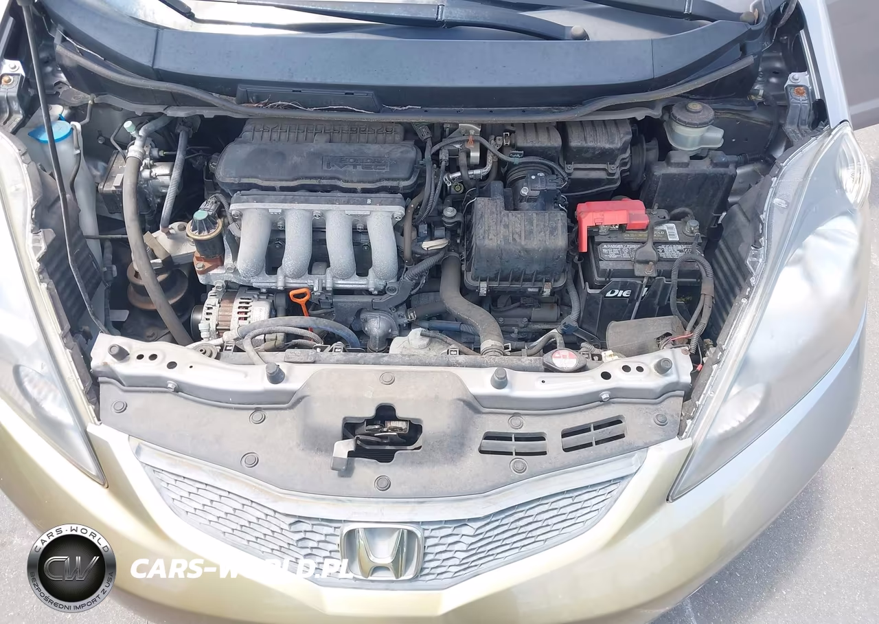 2010 Honda Fit VIN:JHMGE8H2XAC003412 - 10
