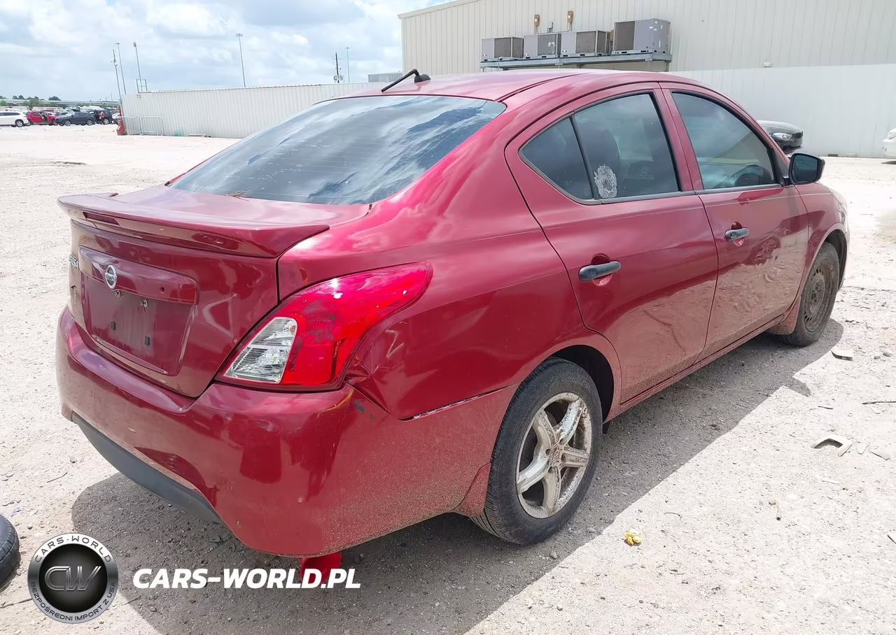 2018 Nissan Versa 1.6 S+ VIN:3N1CN7AP7JL811126 - 4