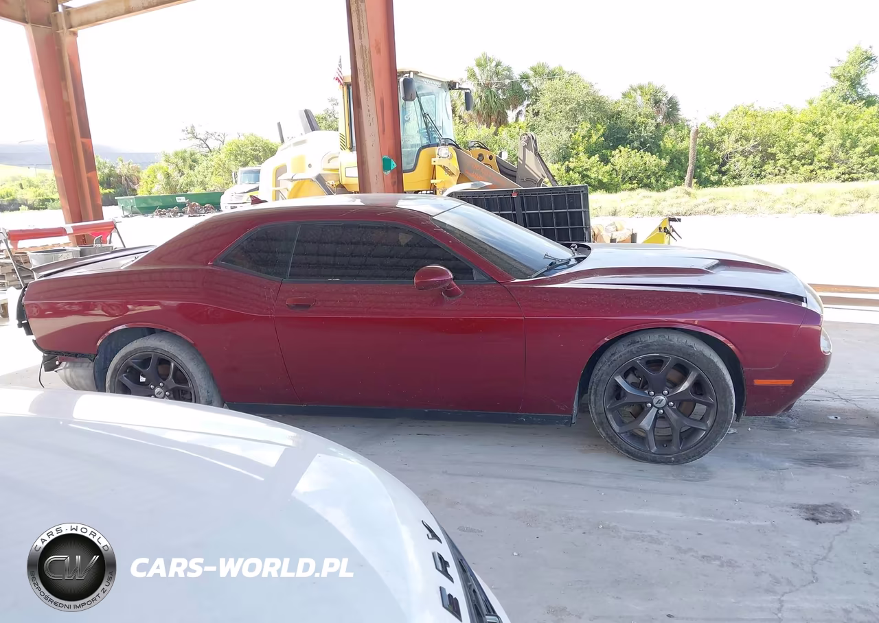 2018 Dodge Challenger Sxt Plus VIN:2C3CDZAG2JH327695 - 13