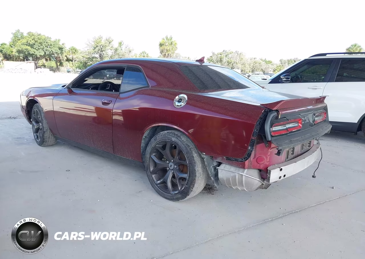 2018 Dodge Challenger Sxt Plus VIN:2C3CDZAG2JH327695 - 3