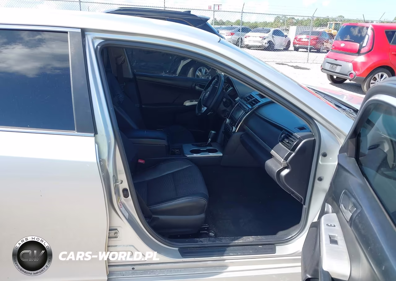 2014 Toyota Camry Se VIN:4T1BF1FK0EU311932 - 5