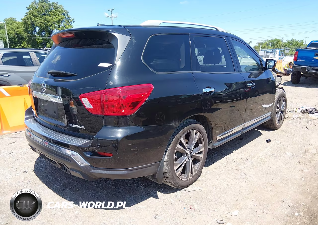 2017 Nissan Pathfinder Platinum VIN:5N1DR2MNXHC631028 - 4