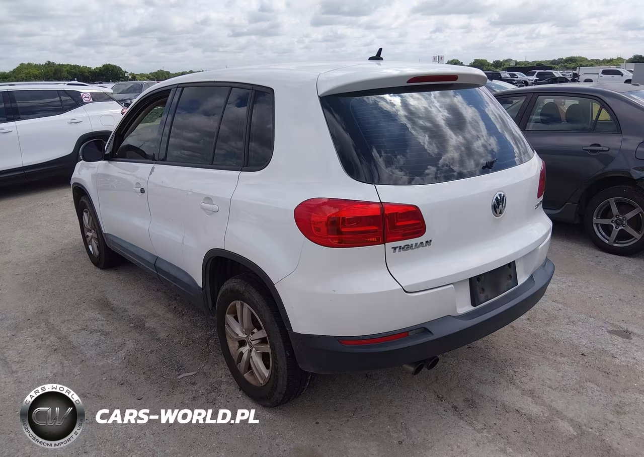 2012 Volkswagen Tiguan S VIN:WVGAV7AX0CW561211 - 3