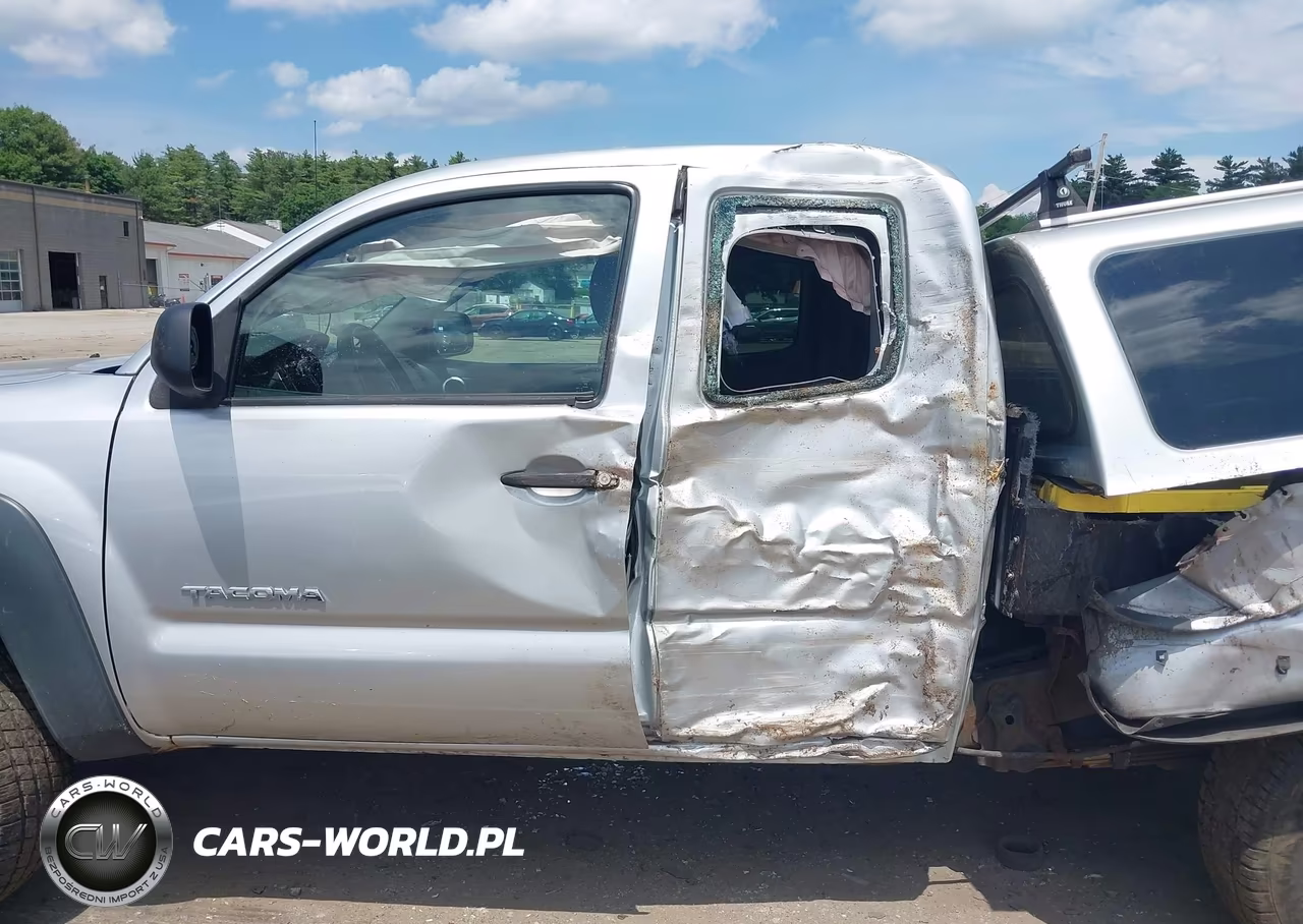 2010 Toyota Tacoma Prerunner V6 VIN:5TETU4GN3AZ672825 - 14