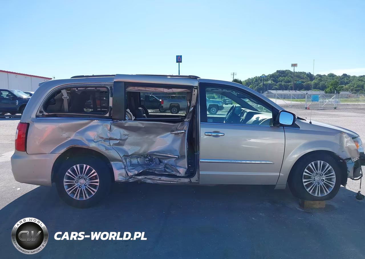 2013 Chrysler Town & Country Touring-L VIN:2C4RC1CG3DR537860 - 12