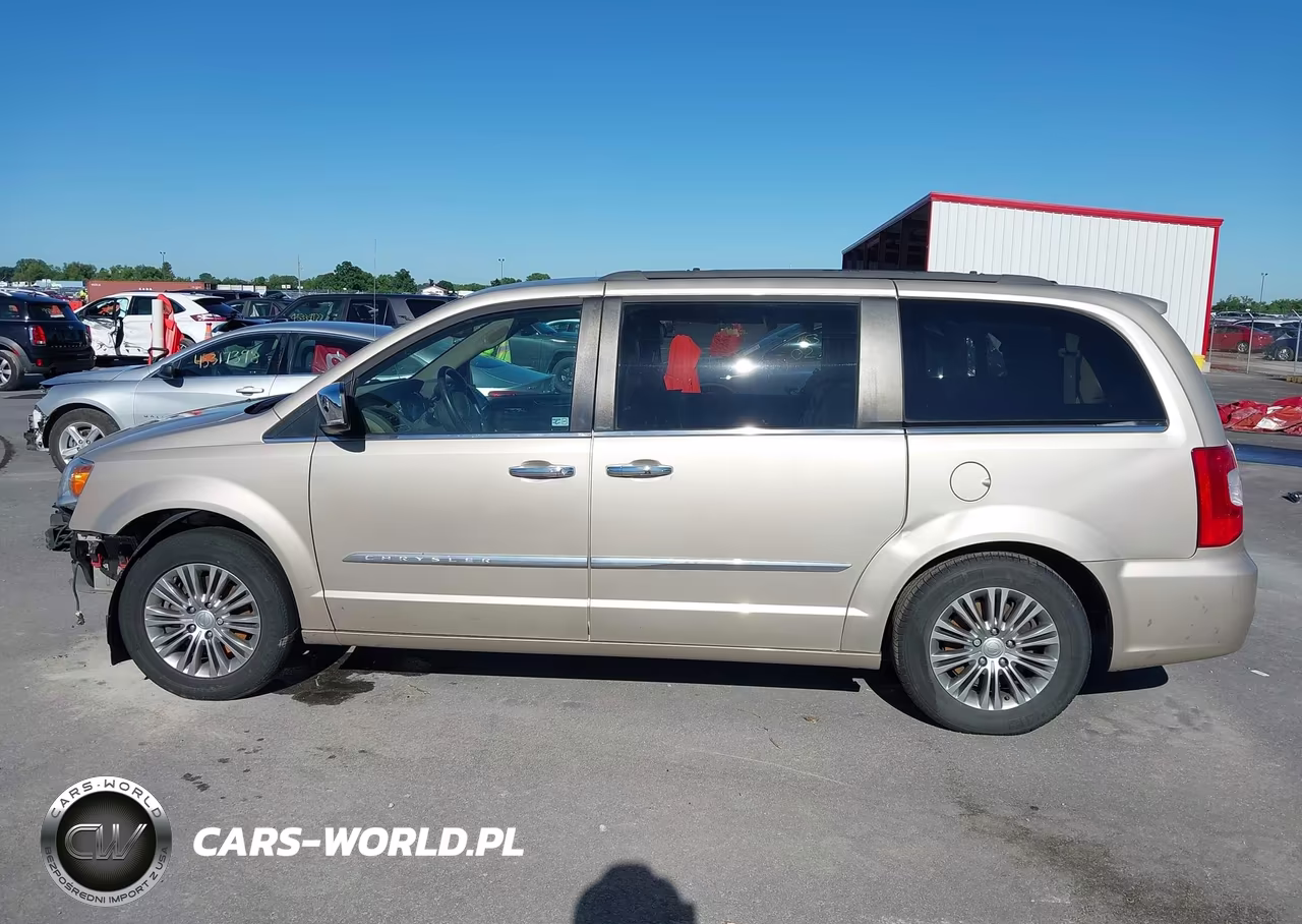2013 Chrysler Town & Country Touring-L VIN:2C4RC1CG3DR537860 - 13