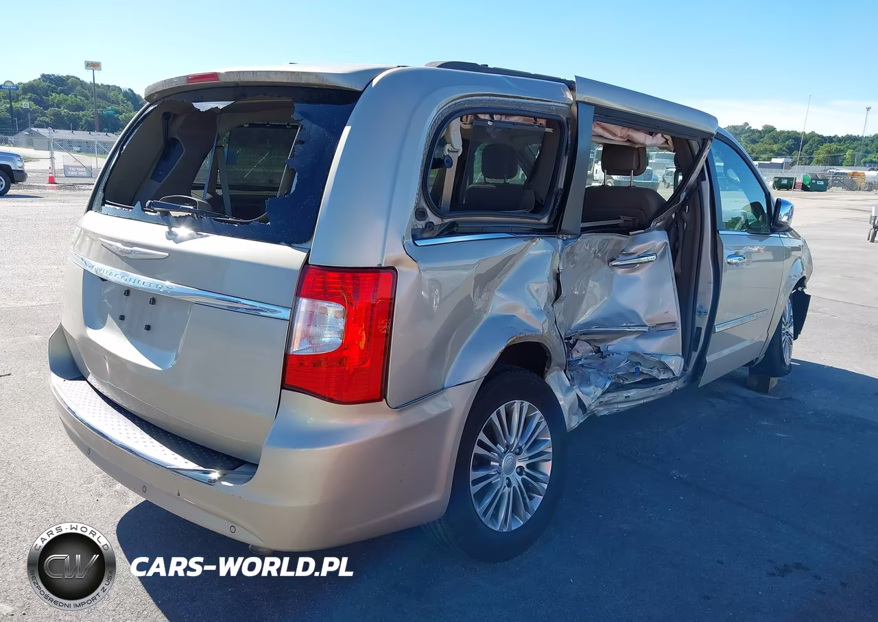 2013 Chrysler Town & Country Touring-L VIN:2C4RC1CG3DR537860 - 4