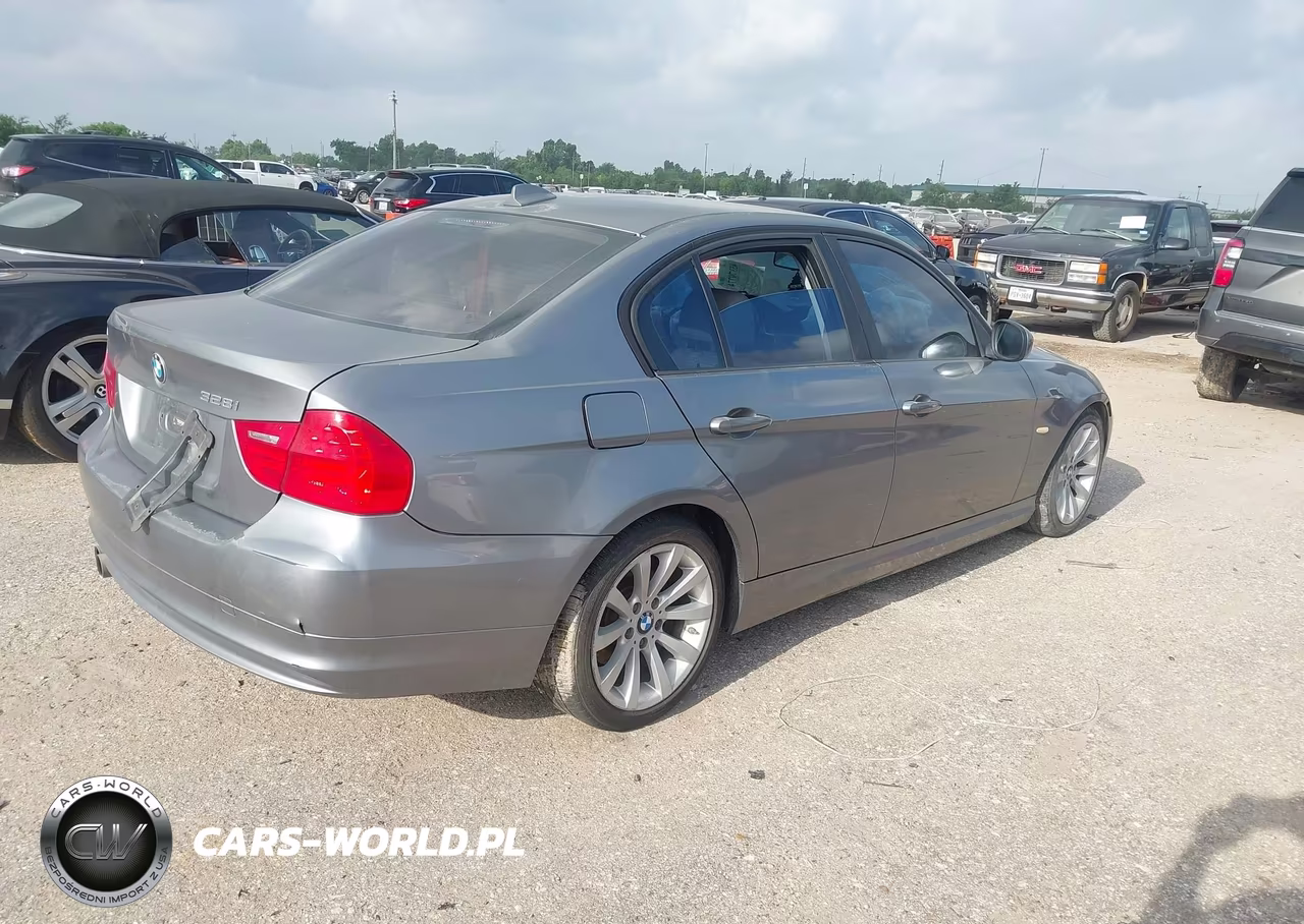 2011 BMW 328I VIN:WBAPH7G50BNM59484 - 4
