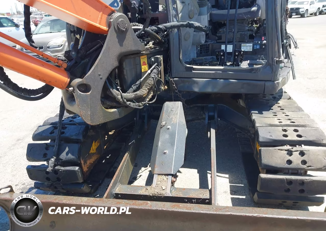 2019 Hitachi Zx85-5 Compact Excavator VIN:HCMDEF60C00019233 - 12