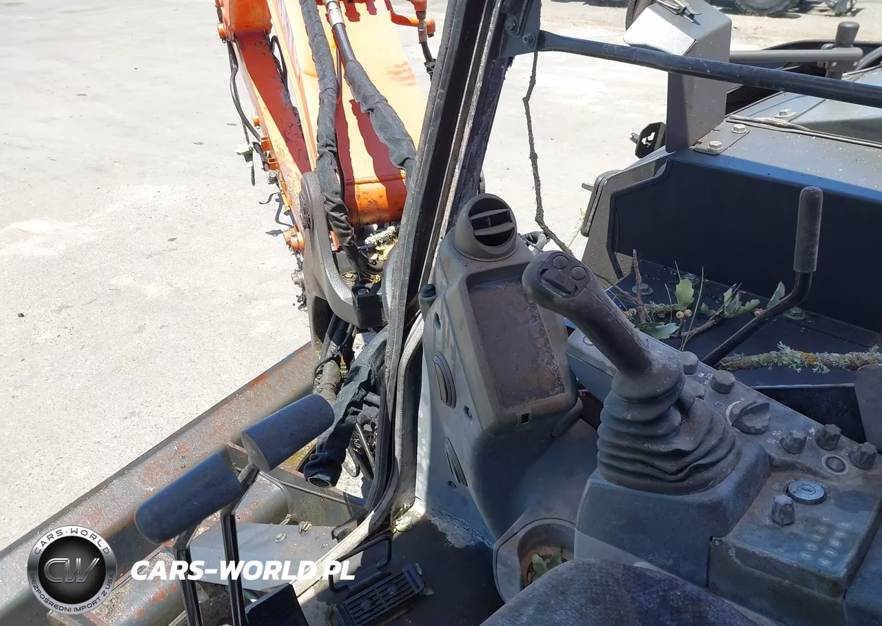 2019 Hitachi Zx85-5 Compact Excavator VIN:HCMDEF60C00019233 - 8