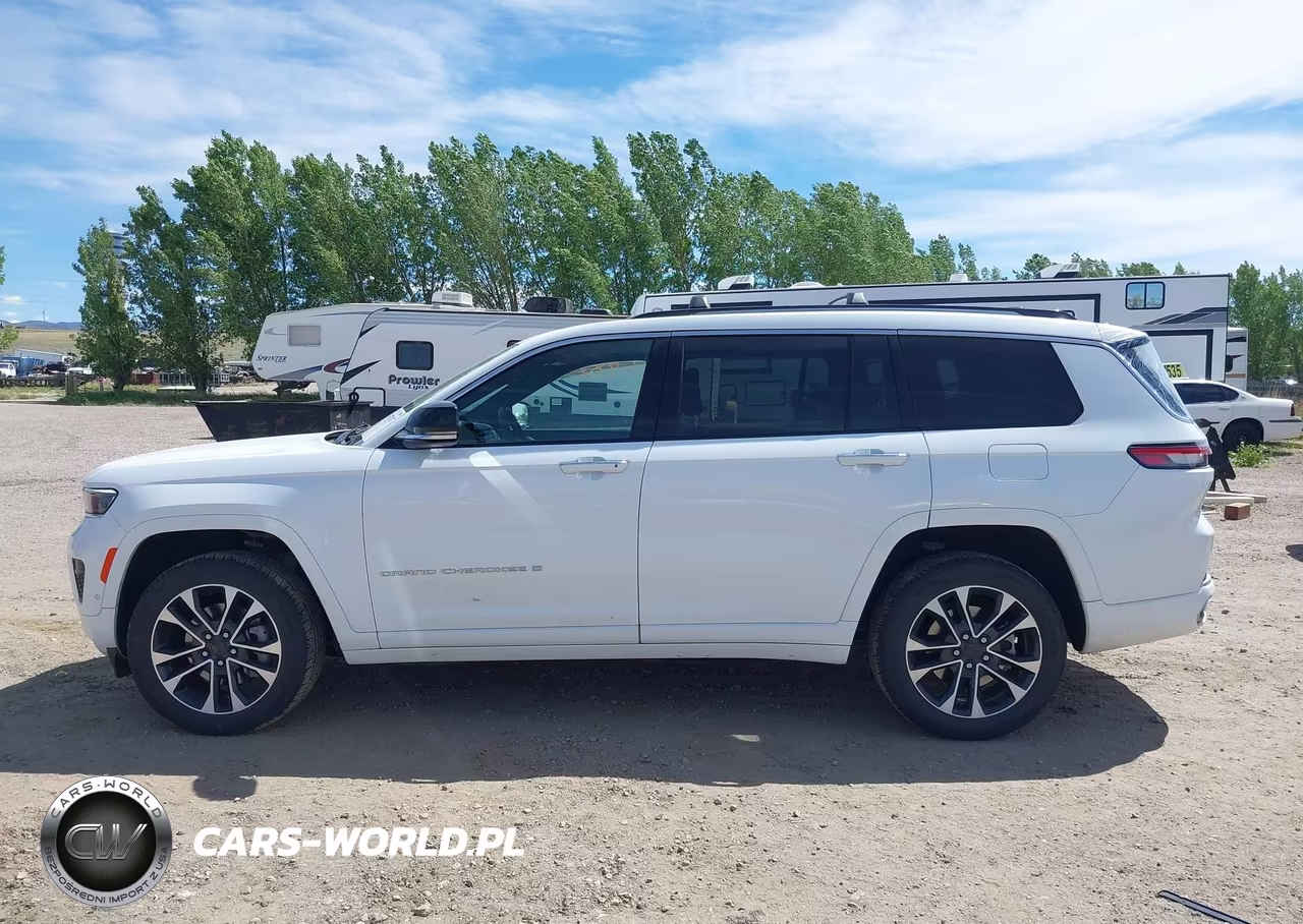 2023 Jeep Grand Cherokee L Overland 4X4 VIN:1C4RJKDG5P8801445 - 15