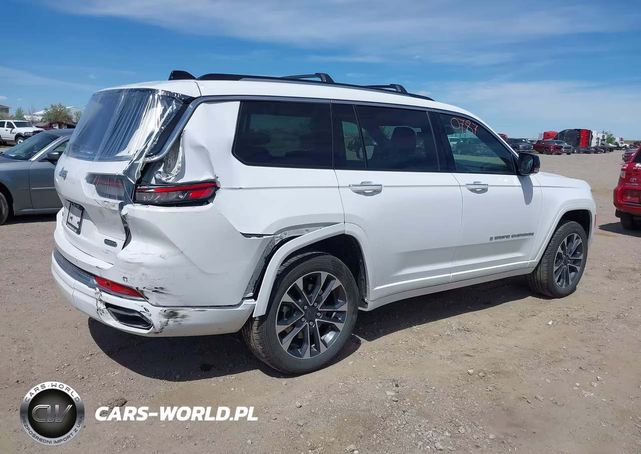 2023 Jeep Grand Cherokee L Overland 4X4 VIN:1C4RJKDG5P8801445 - 4