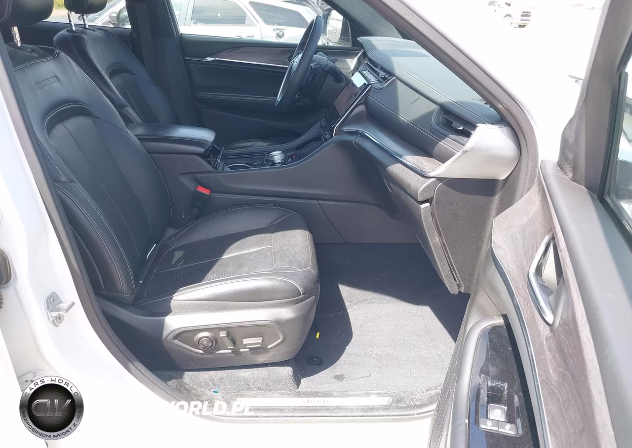 2023 Jeep Grand Cherokee L Overland 4X4 VIN:1C4RJKDG5P8801445 - 5