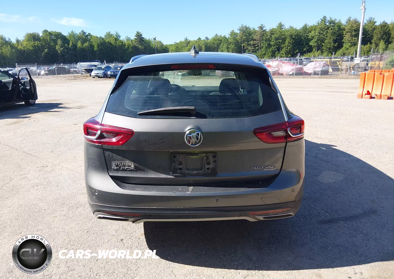 2018 Buick Regal Tourx Preferred VIN:W04GU8SX6J1096637 - 17