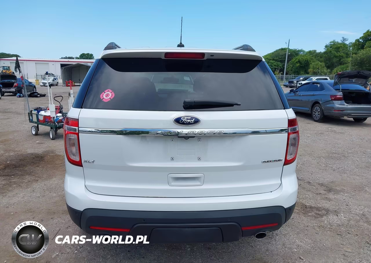 2015 Ford Explorer Xlt VIN:1FM5K7D8XFGB94640 - 16