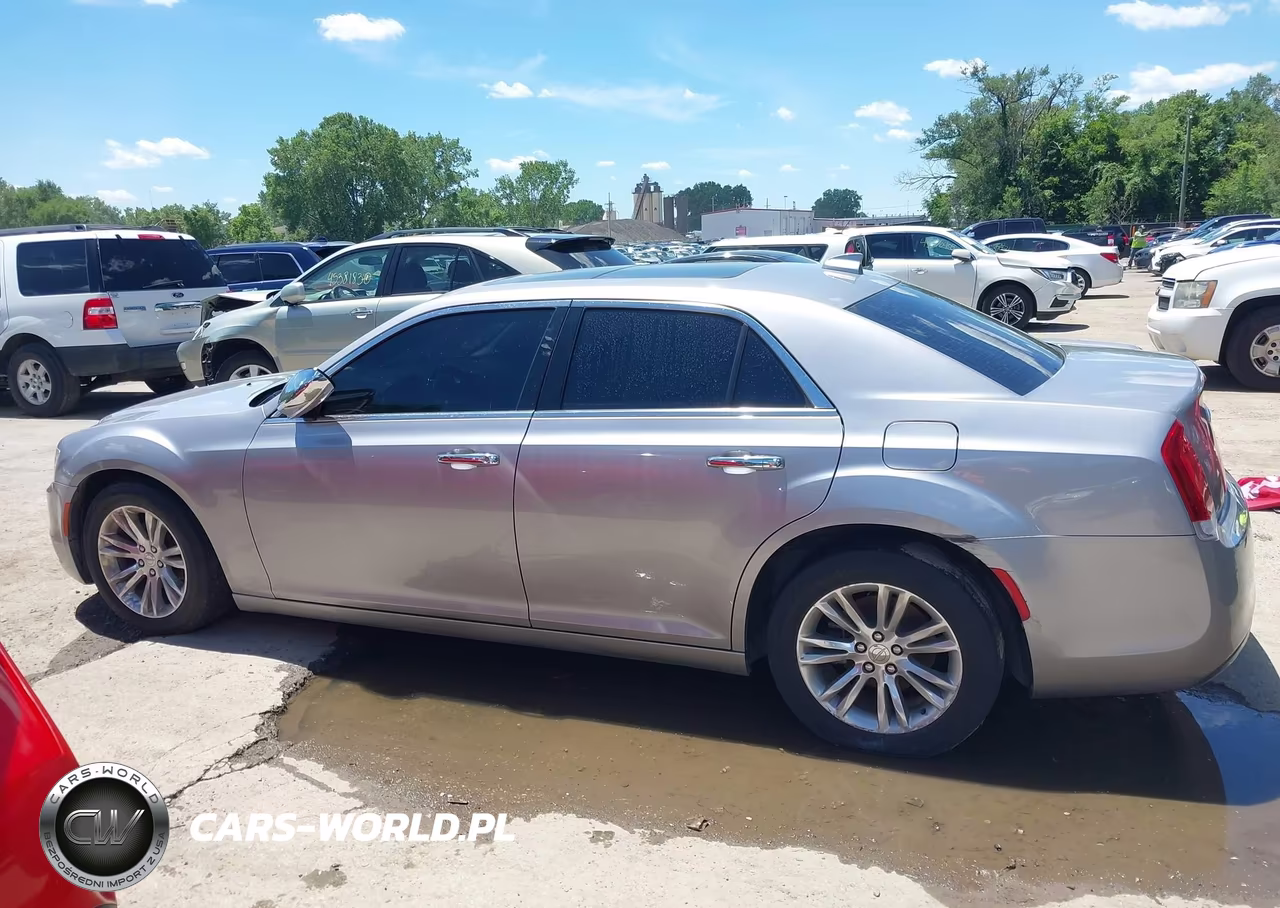2017 Chrysler 300C VIN:2C3CCAEG0HH552237 - 14
