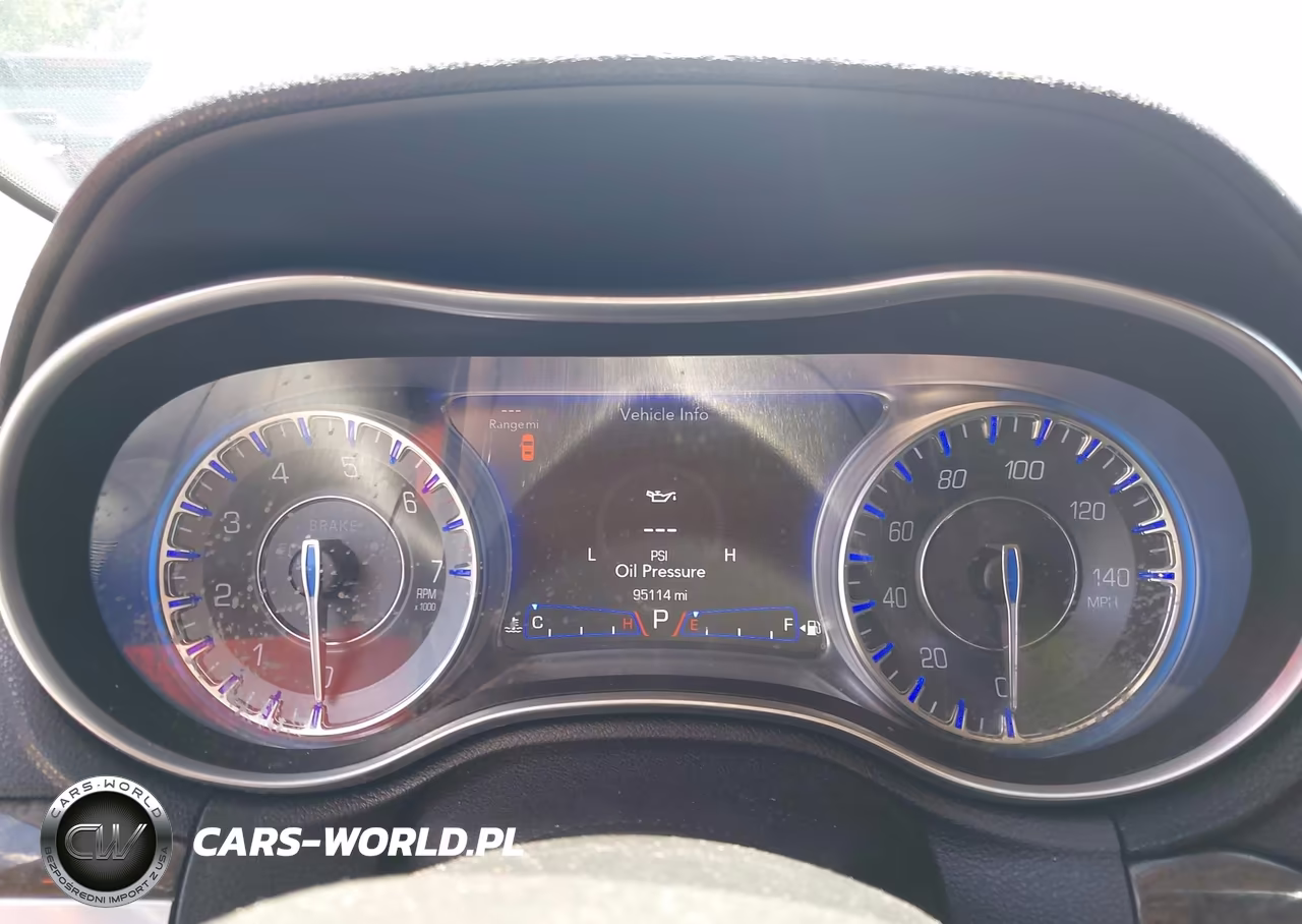 2017 Chrysler 300C VIN:2C3CCAEG0HH552237 - 7