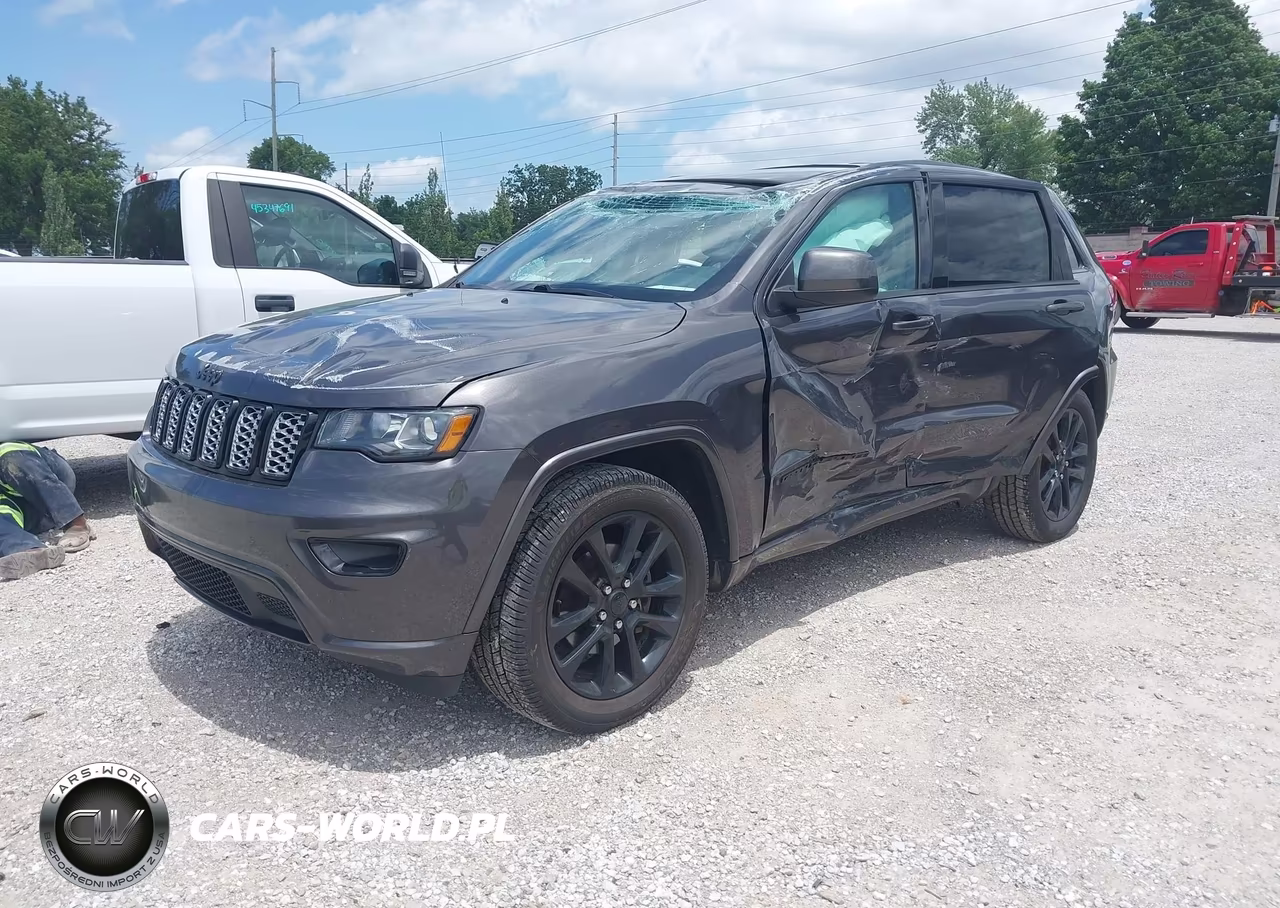 2020 Jeep Grand Cherokee Altitude 4X4 VIN:1C4RJFAG0LC366823 - 2