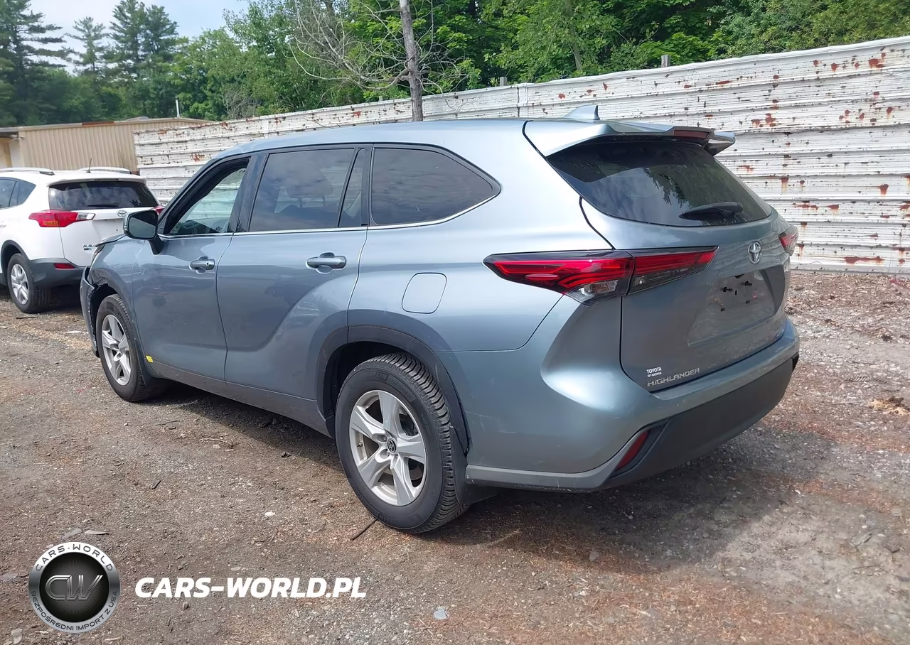 2020 Toyota Highlander Le VIN:5TDBZRBH7LS017059 - 3