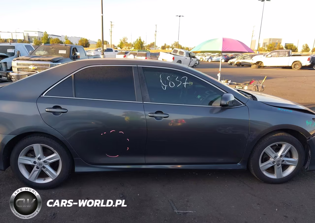2013 Toyota Camry Se VIN:4T1BF1FK6DU244106 - 13