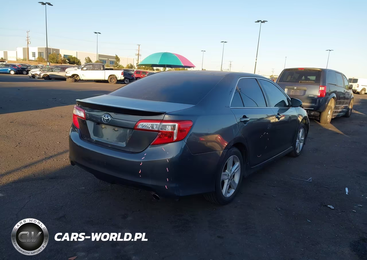 2013 Toyota Camry Se VIN:4T1BF1FK6DU244106 - 4