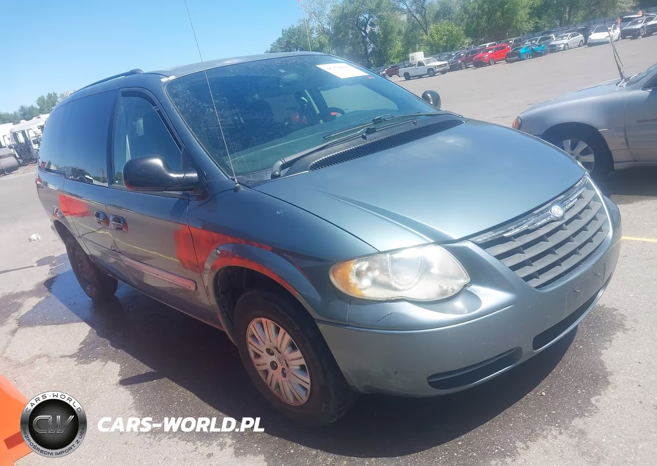 2006 Chrysler Town & Country Lx