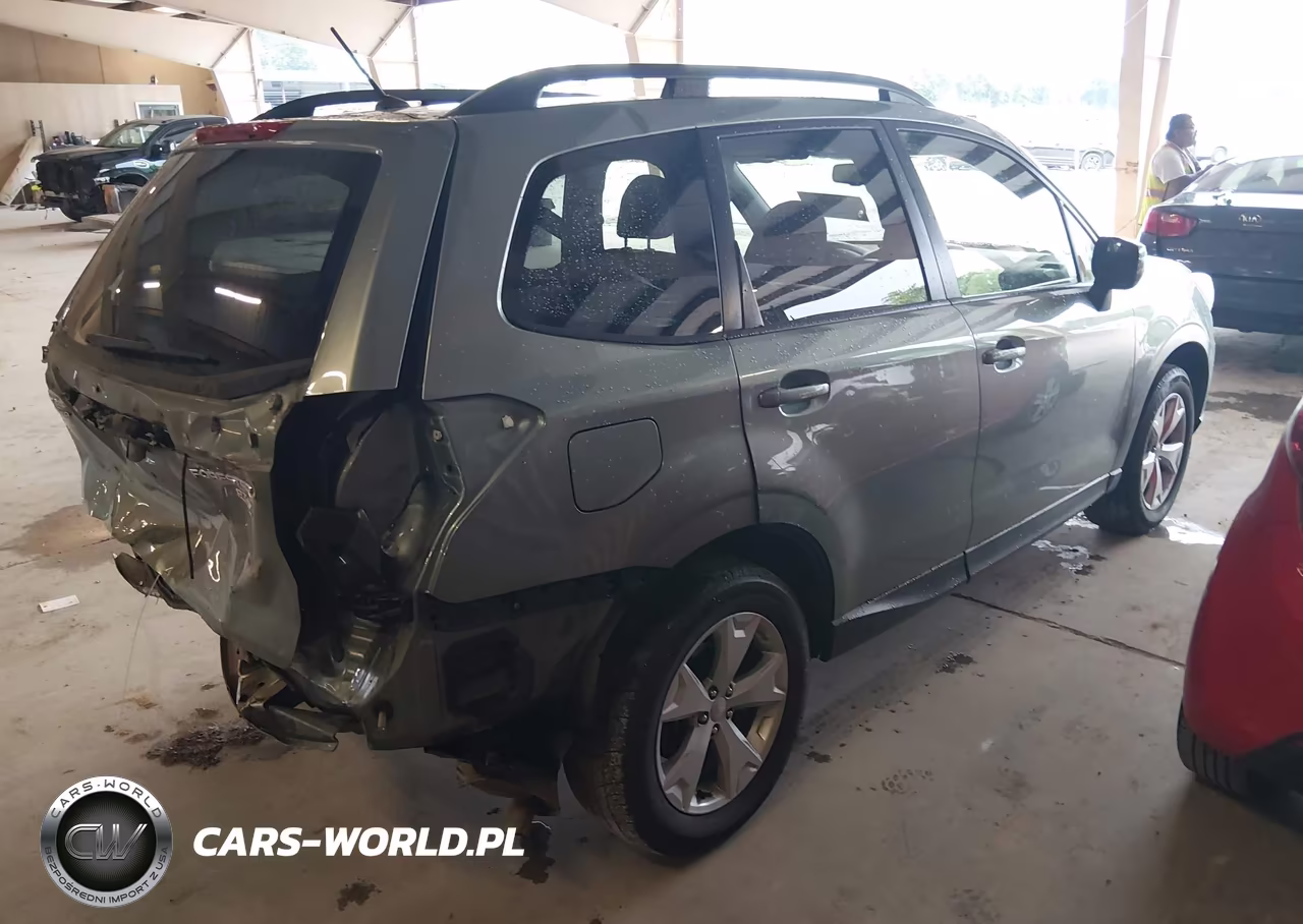 2015 Subaru Forester 2.5I Premium VIN:JF2SJADC2FH506070 - 4