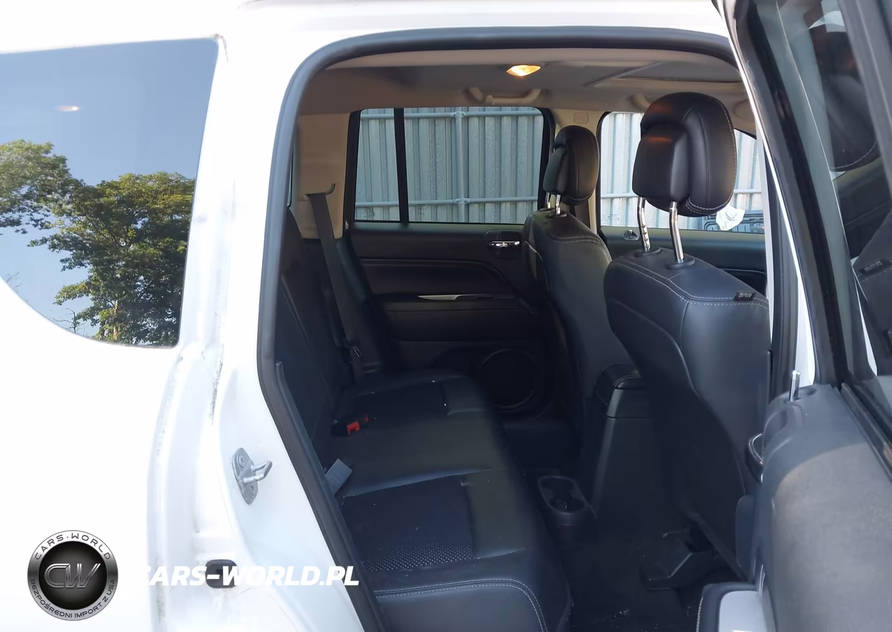 2014 Jeep Compass Latitude VIN:1C4NJDEB8ED788160 - 8