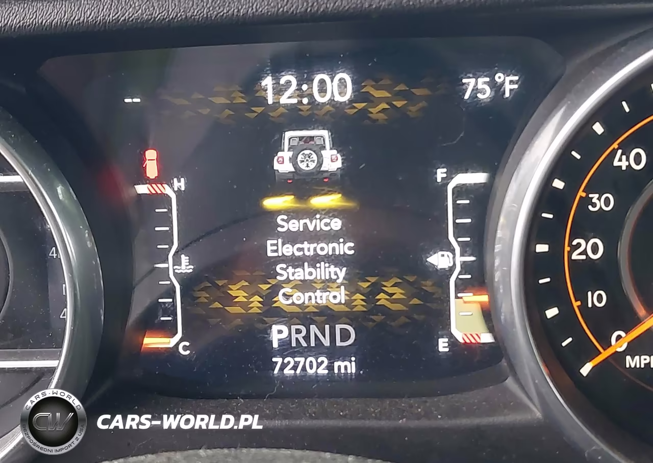 2018 Jeep Wrangler Unlimited Sahara 4X4 VIN:1C4HJXEGXJW127304 - 7