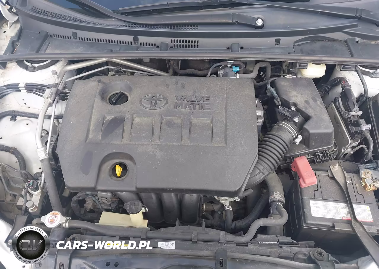 2018 Toyota Corolla Le Eco VIN:5YFBPRHE8JP750343 - 10