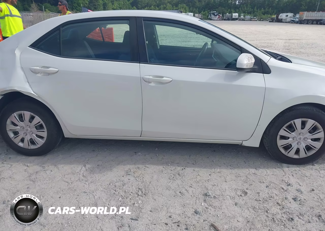2018 Toyota Corolla Le Eco VIN:5YFBPRHE8JP750343 - 13