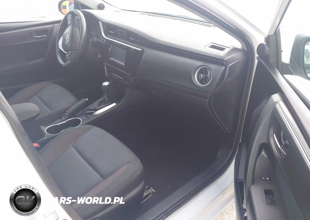 2018 Toyota Corolla Le Eco VIN:5YFBPRHE8JP750343 - 5
