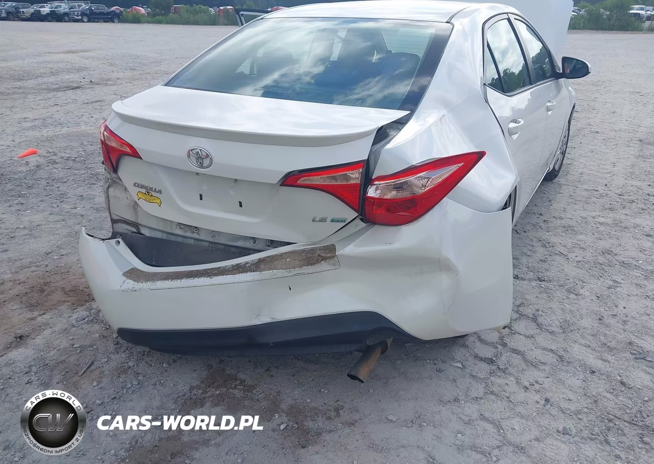 2018 Toyota Corolla Le Eco VIN:5YFBPRHE8JP750343 - 6