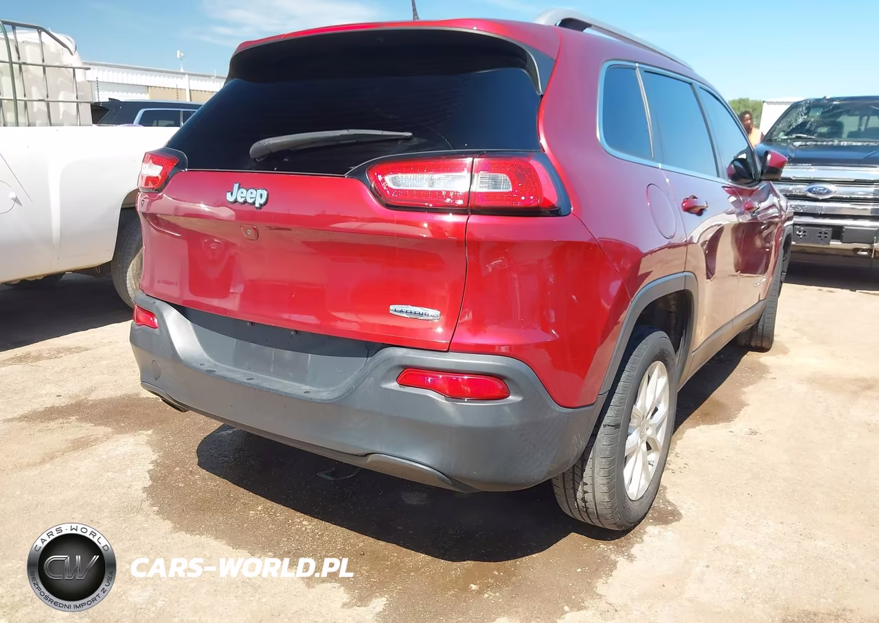 2017 Jeep Cherokee Latitude Fwd VIN:1C4PJLCB6HW549155 - 4
