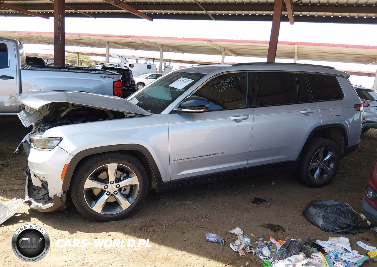 2021 Jeep Grand Cherokee L Limited 4X4 VIN:1C4RJKBG4M8143986 - 13