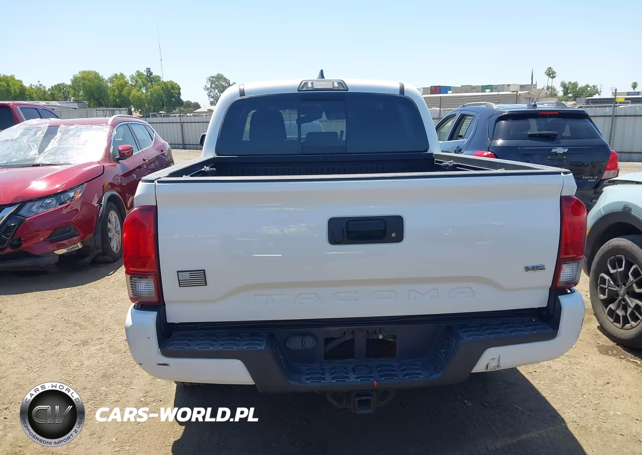 2018 Toyota Tacoma Trd Sport VIN:3TMAZ5CN0JM065461 - 16