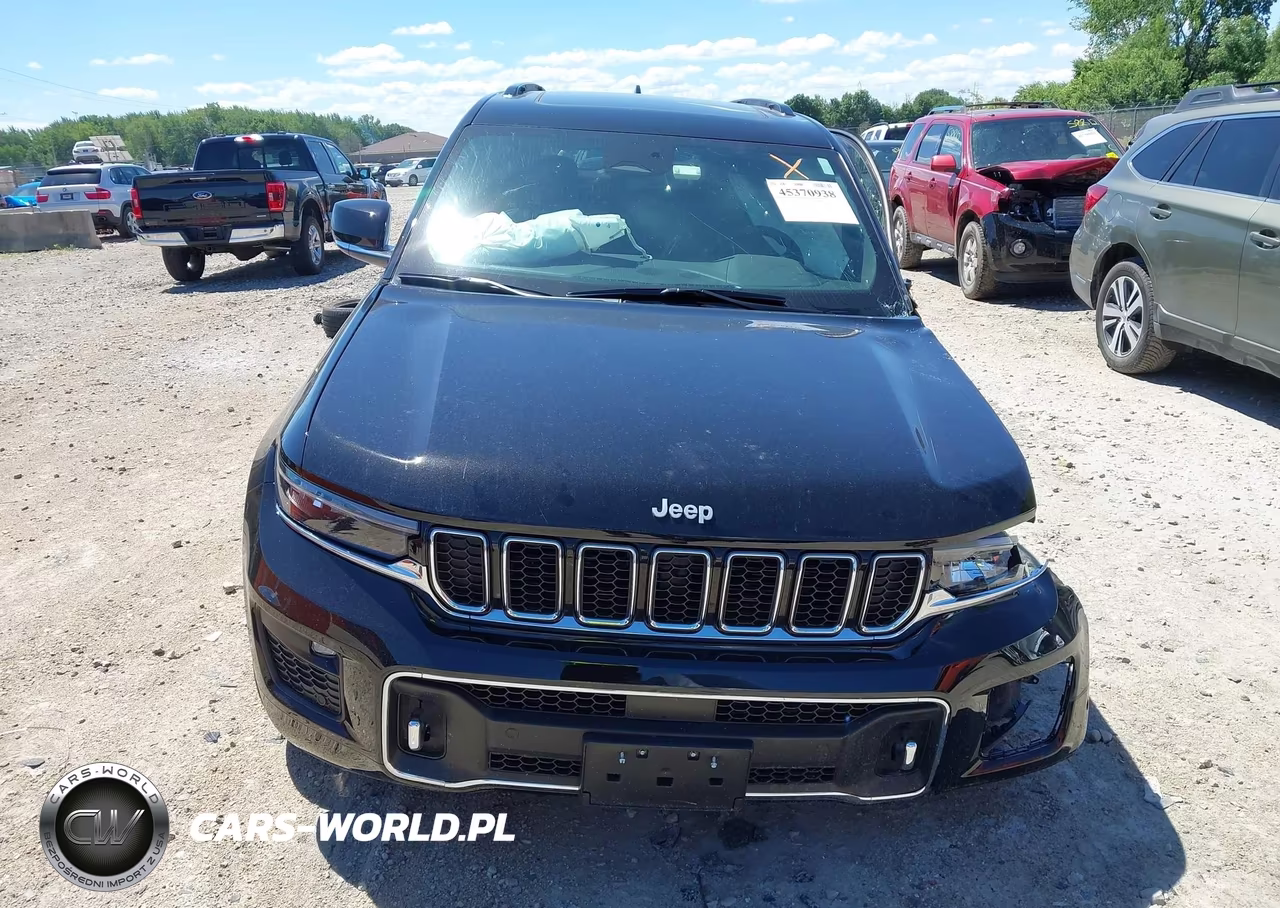 2024 Jeep Grand Cherokee Overland 4X4 VIN:1C4RJHDG7RC206308 - 13