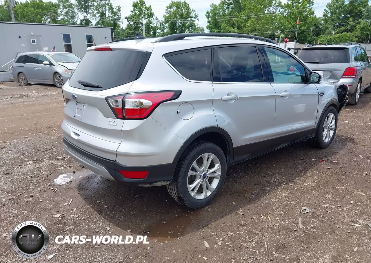 2018 Ford Escape Se VIN:1FMCU0GD7JUA20147 - 4