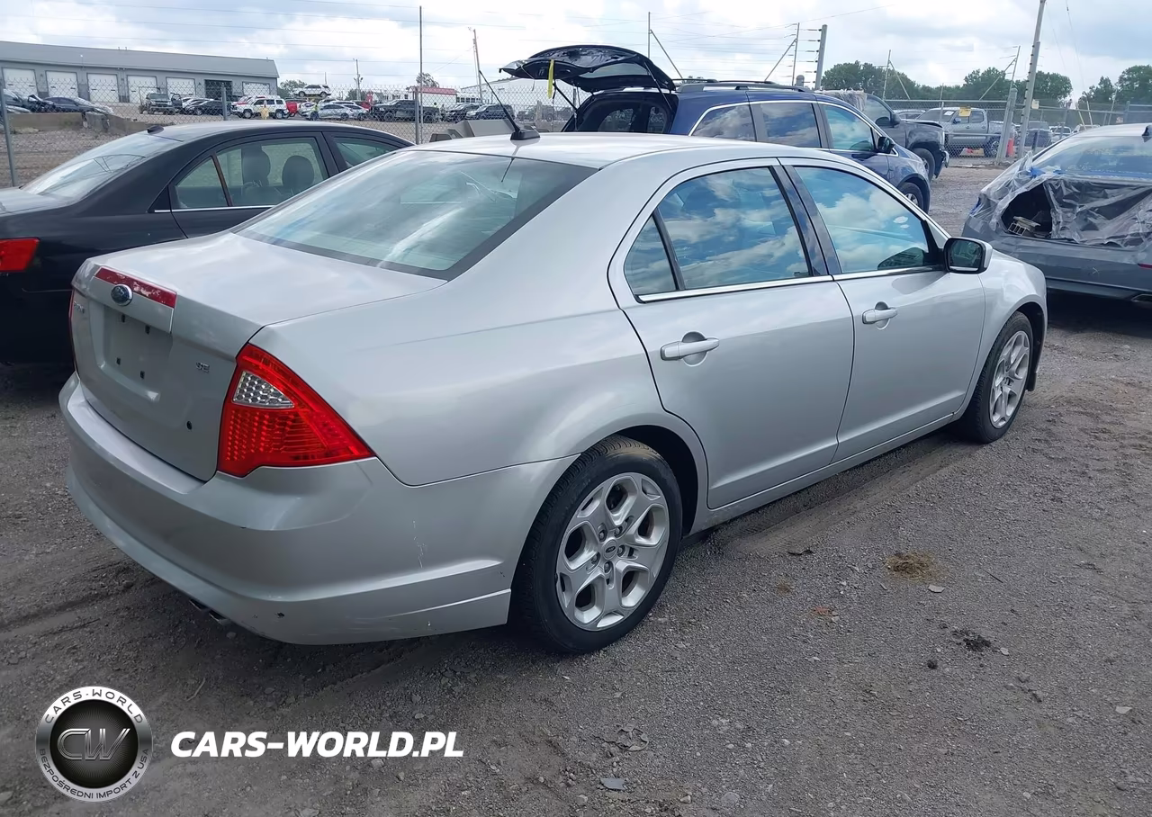 2010 Ford Fusion Se VIN:3FAHP0HAXAR239686 - 4
