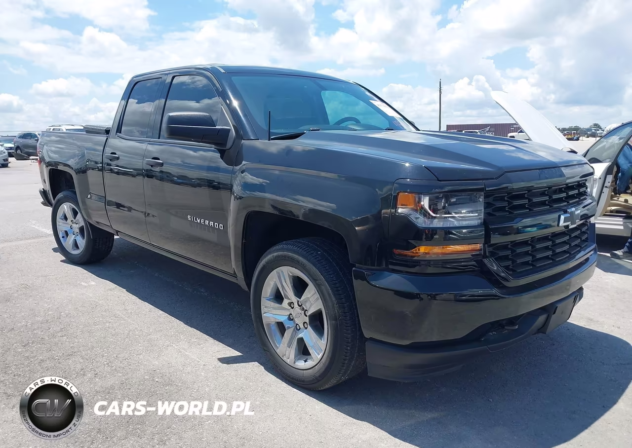 2017 Chevrolet Silverado 1500 Custom