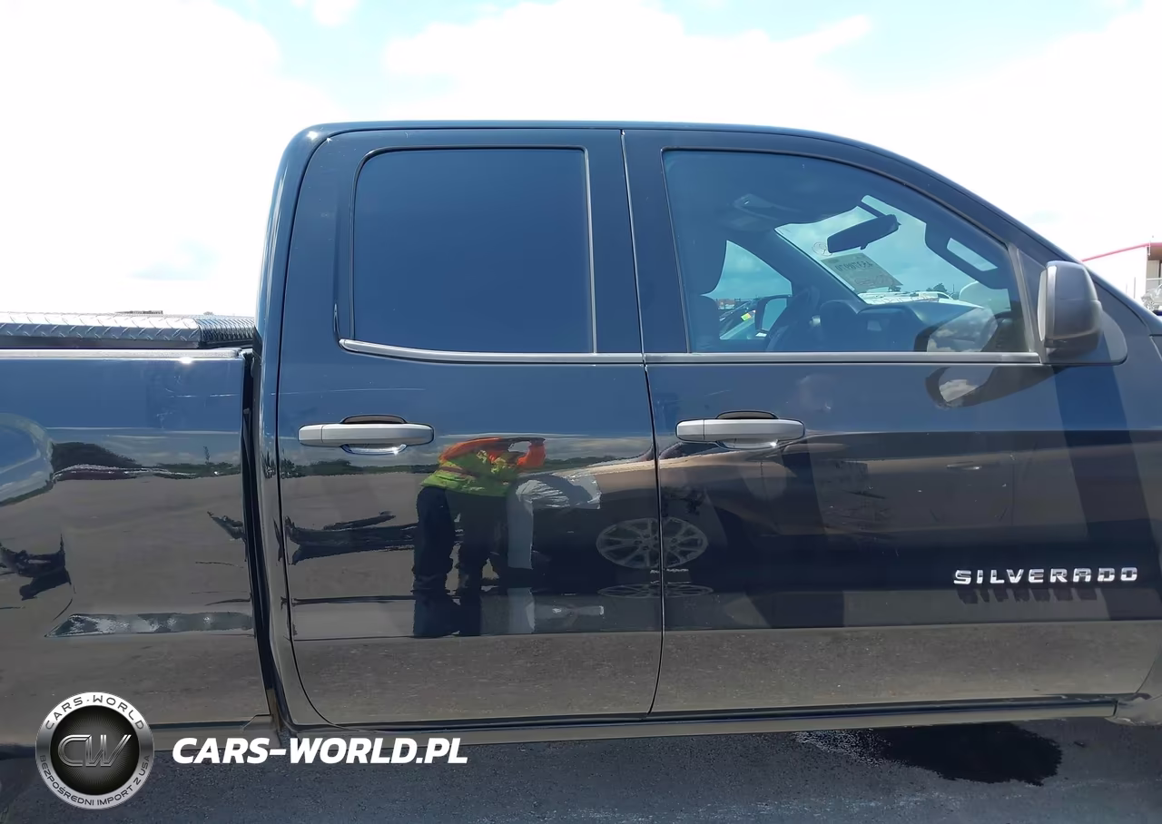 2017 Chevrolet Silverado 1500 Custom VIN:1GCRCPEH6HZ147193 - 13