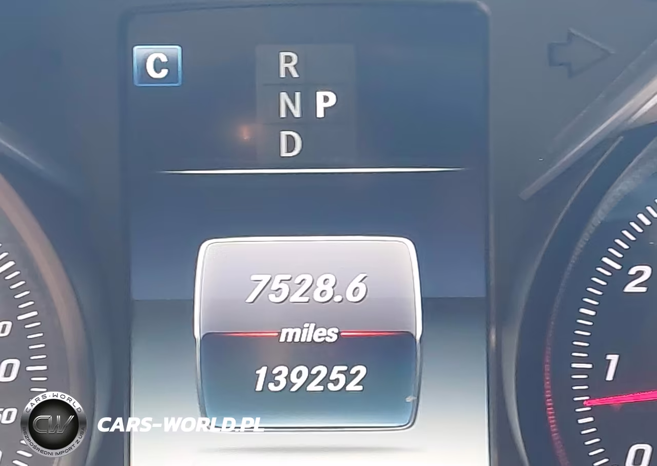2018 Mercedes-Benz C 300 4Matic VIN:55SWF4KB8JU247220 - 15