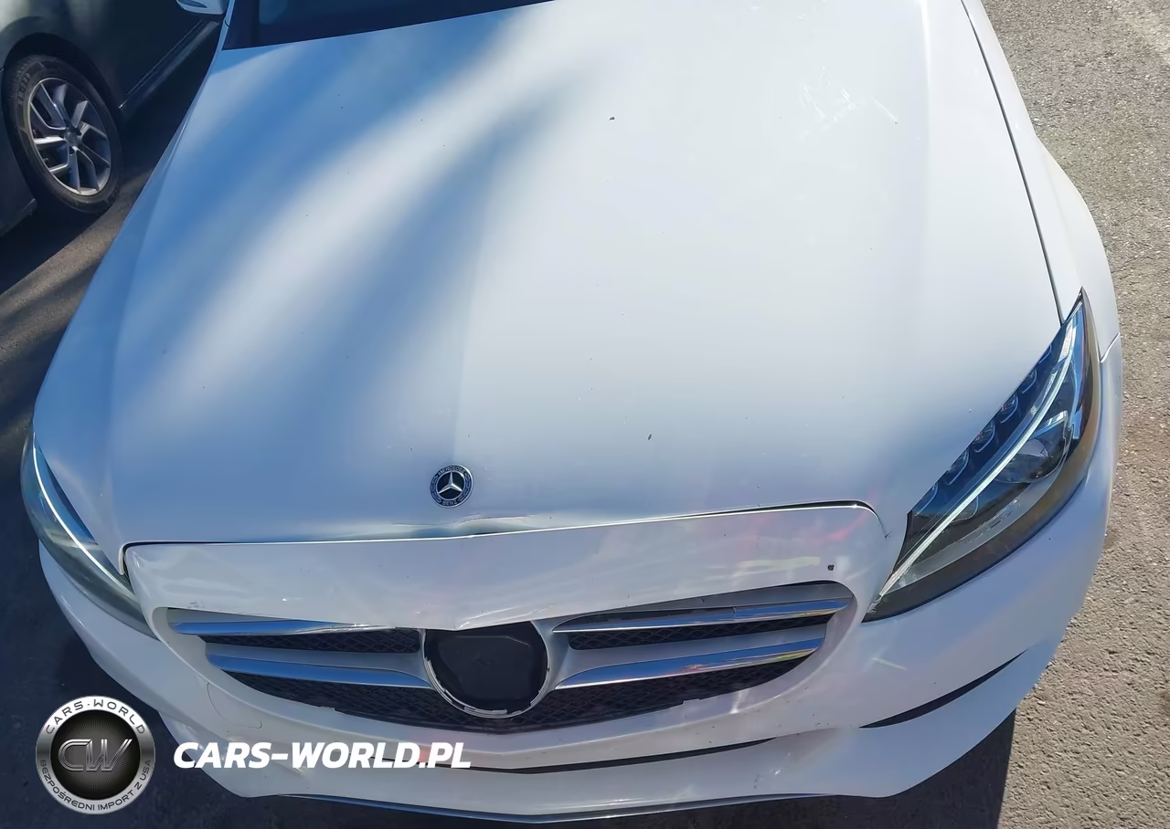 2018 Mercedes-Benz C 300 4Matic VIN:55SWF4KB8JU247220 - 17