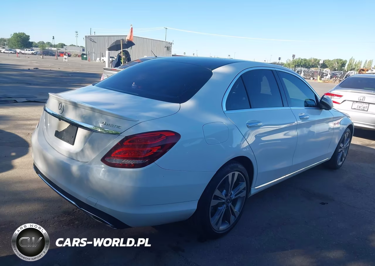 2018 Mercedes-Benz C 300 4Matic VIN:55SWF4KB8JU247220 - 4