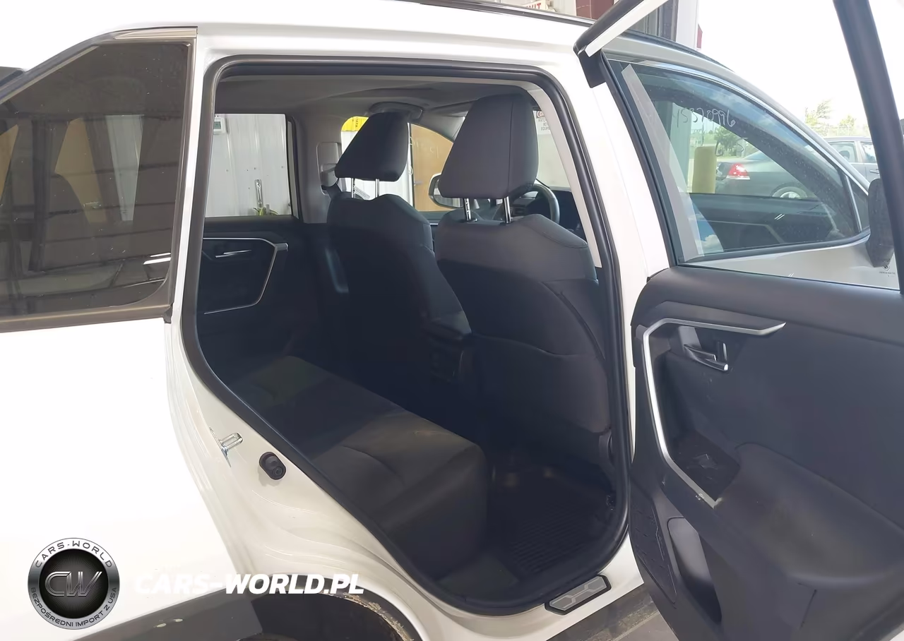 2025 Toyota Rav4 Xle VIN:2T3P1RFV1SC513728 - 8