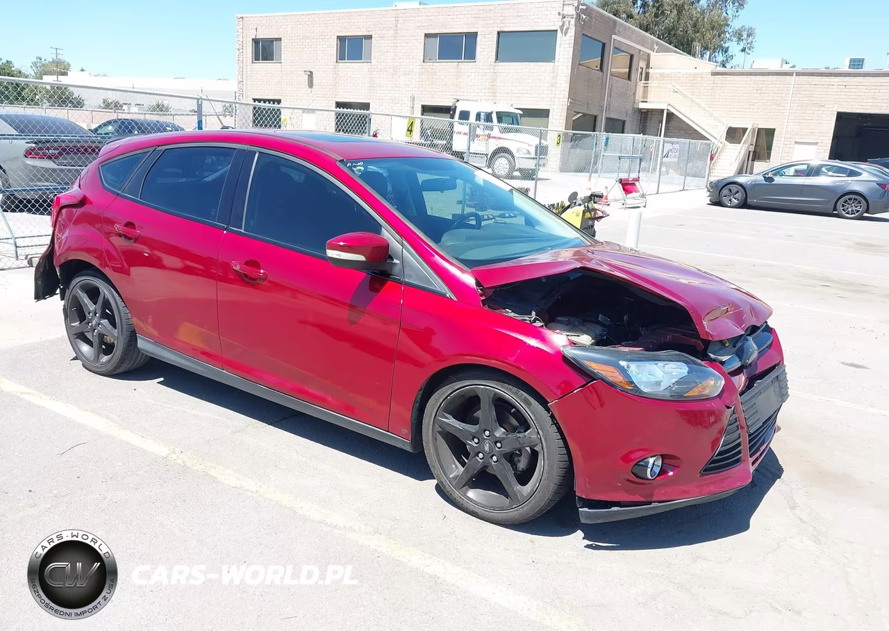 2013 Ford Focus Titanium – zdjęcie 1 z 17